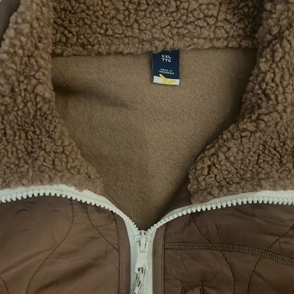 Quilted Hybrid Sherpa Jacket - XXL - Never Worn - Picture 3 of 5